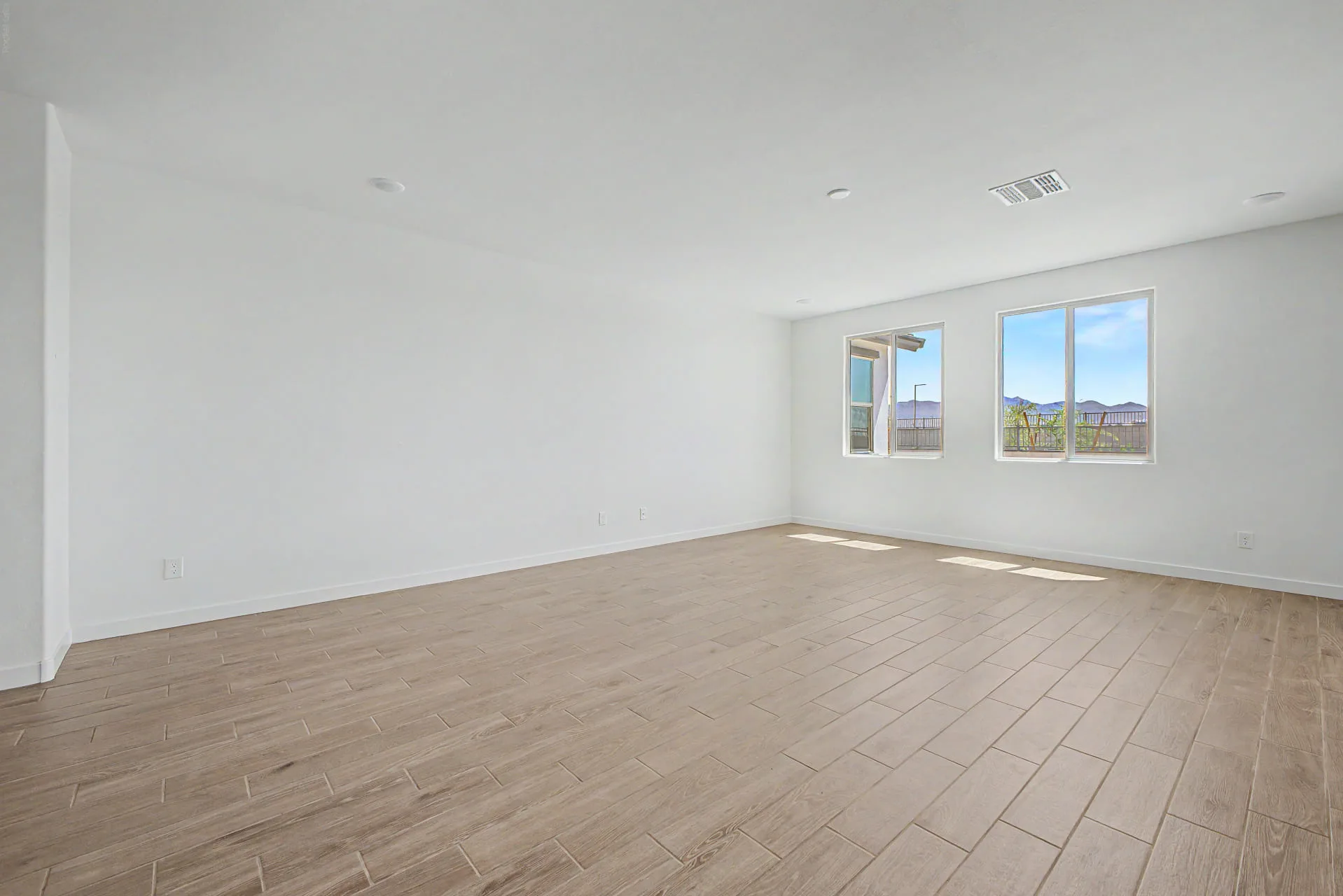 10 AST 2 Great Room