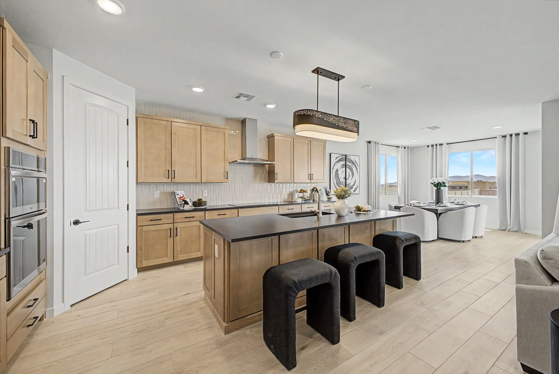 12 - 203 Kitchen 1