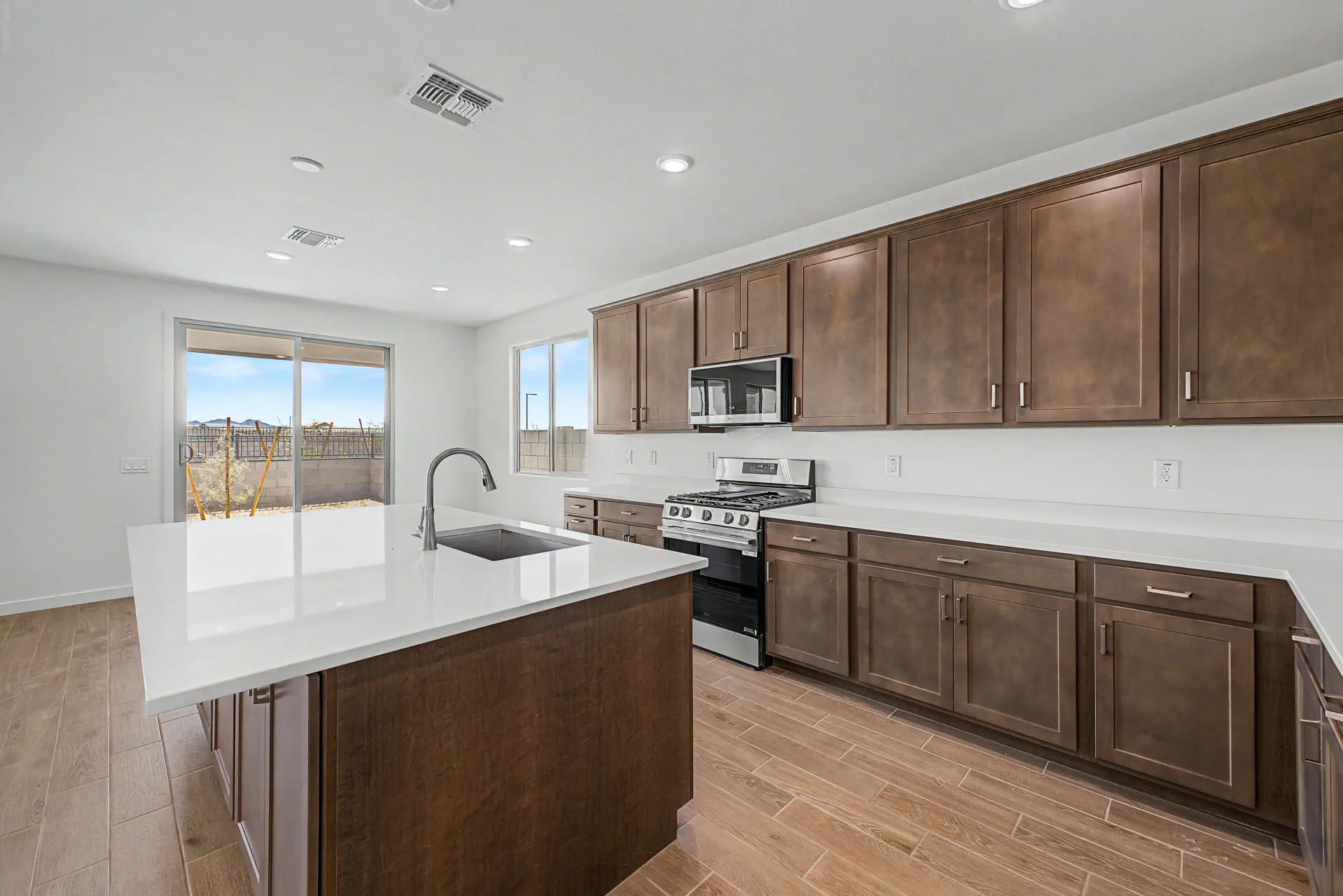 15 AST 2 Kitchen