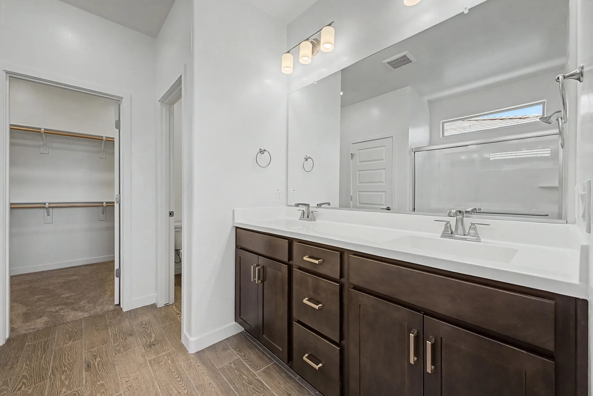 17 AST 3 Master Bath