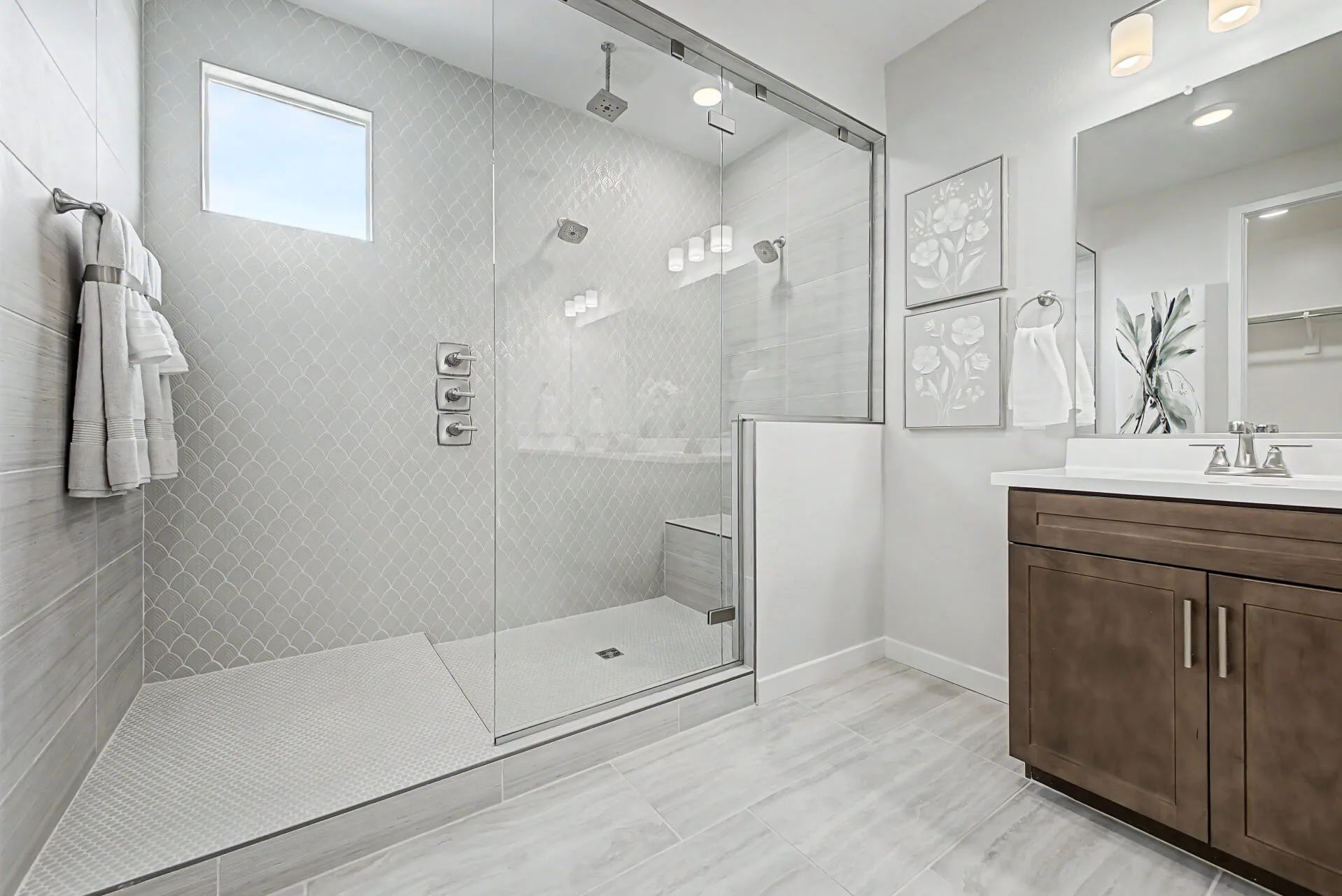 24 - 202 Master Bath 2