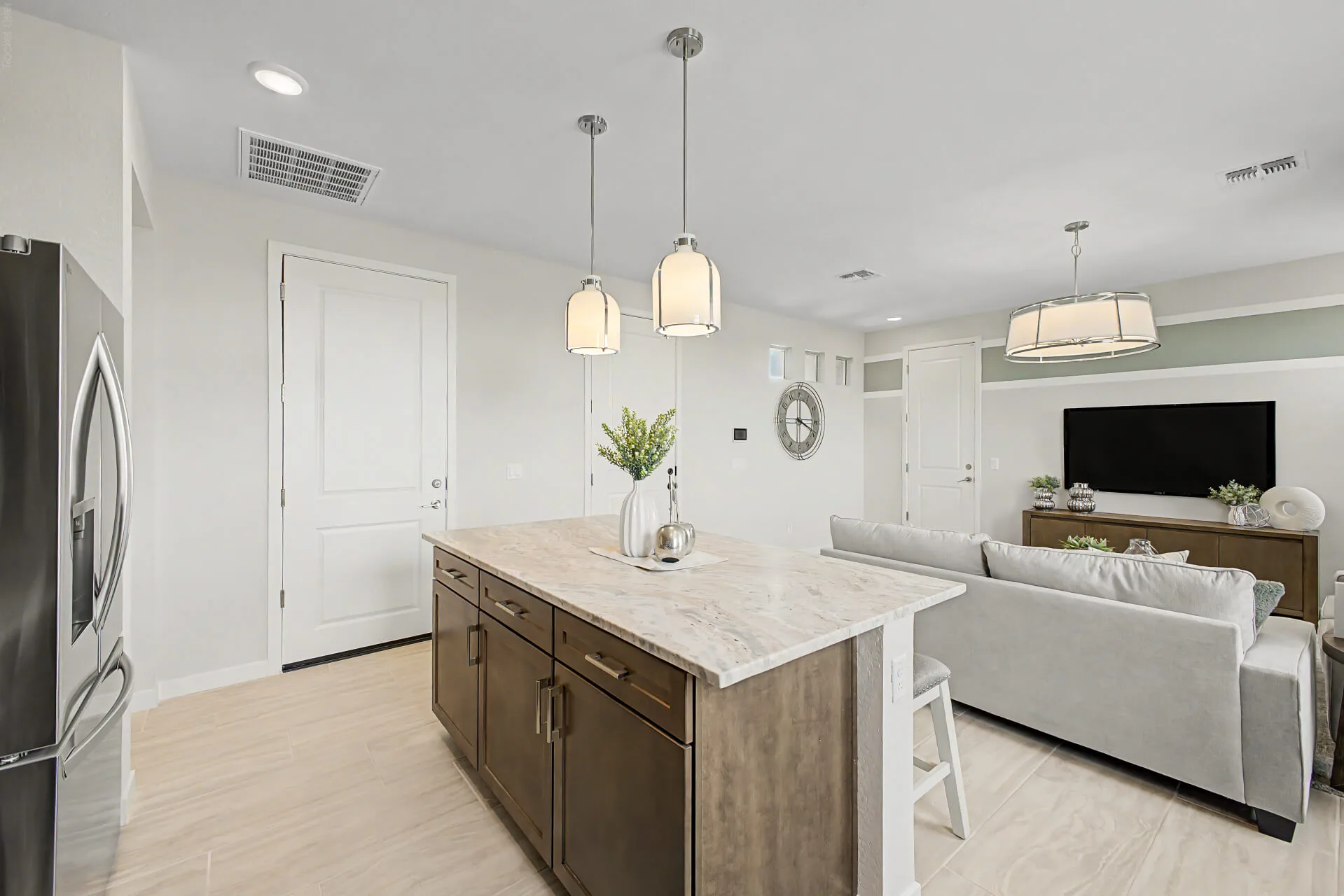 41 - 202 Casita Kitchen 4