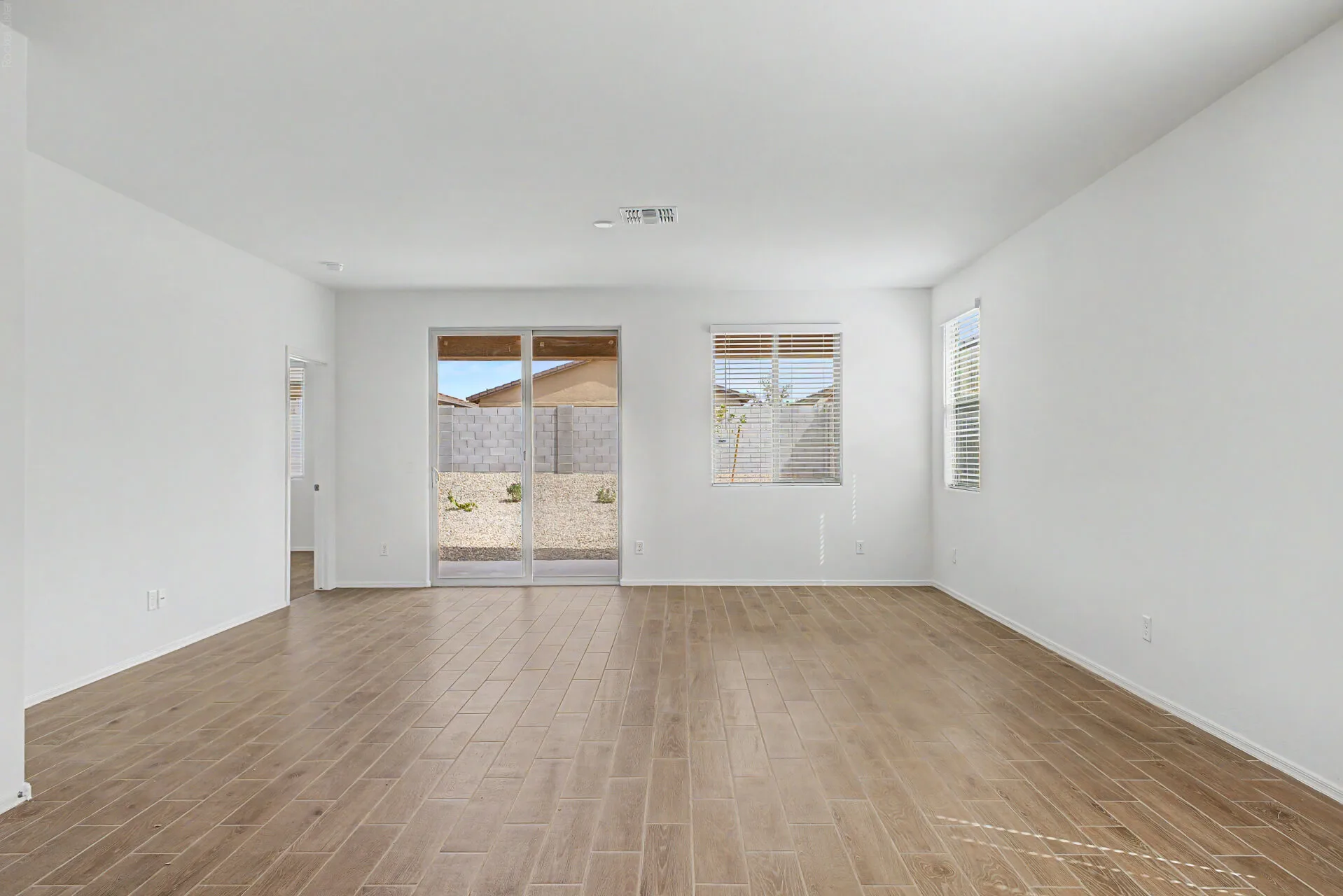 07 - Lot 43 Living Room